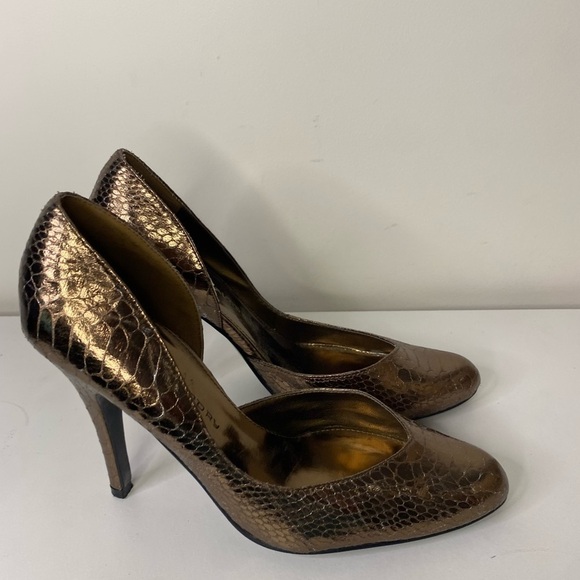 Chinese Laundry Gold Snake Skin Closed Toe Stilleto Heels Size 8 - Picture 6 of 14